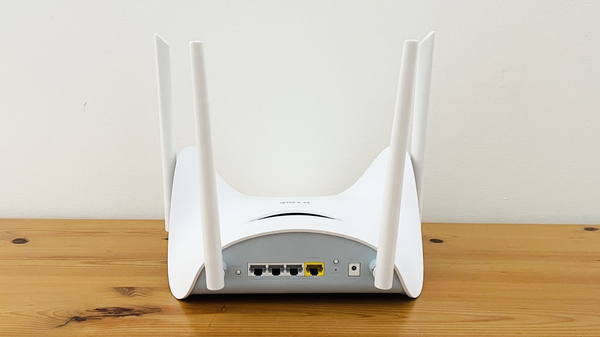 Роутер D-Link Aquila Pro AI R95 с Wi-Fi 7 | DGL.RU