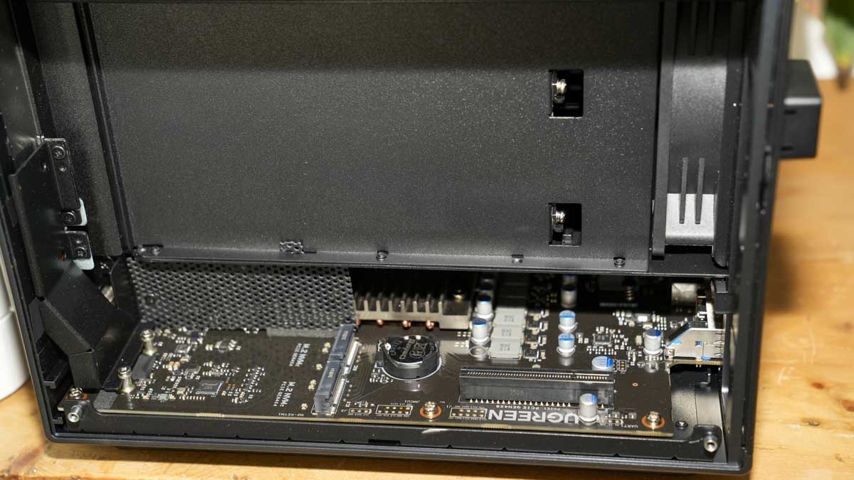 Сетевое хранилище UGREEN NASync iDX6011 Pro | DGL.RU