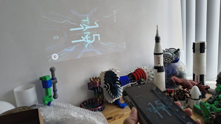 Смартфон 8849 Tank X: проектор в кармане | DGL.RU