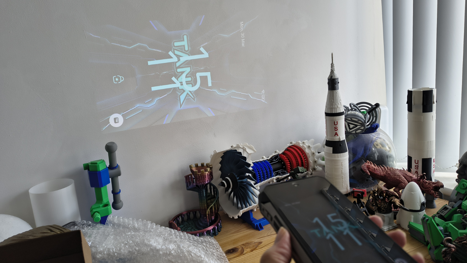 Обзор 8849 Tank X: многофункциональный телефон на основе DLP-проектора картинка Смартфон 8849 Tank X: проектор в кармане | DGL.RU