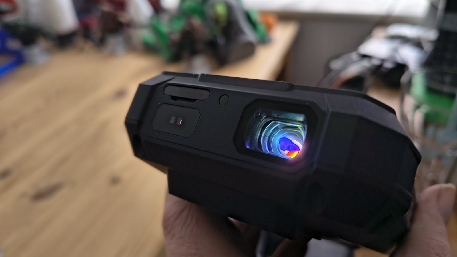 Обзор 8849 Tank X: многофункциональный телефон на основе DLP-проектора картинка Смартфон 8849 Tank X: проектор в кармане | DGL.RU