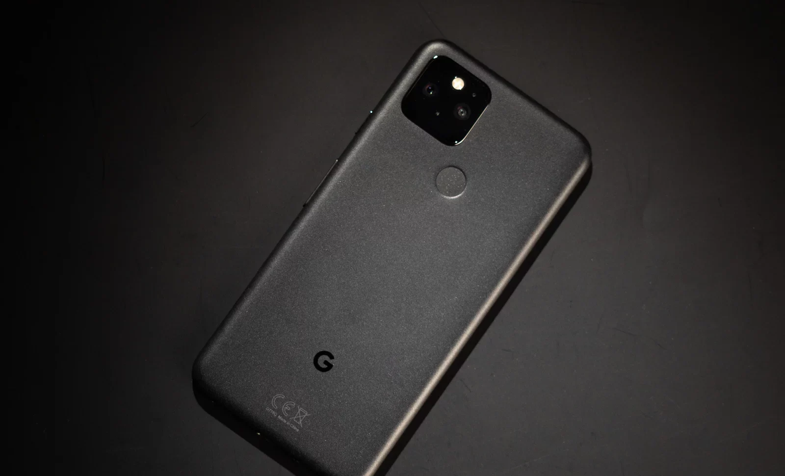 Смартфон Nothing Phone (4a) Pro: металл в руках | DGL.RU