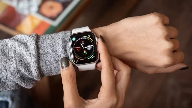 Раб розетки или умный гаджет: сколько на самом деле должны жить ваши смарт-часы?