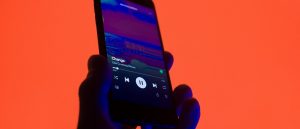 Слушайте, пока не заблокировали: в Spotify появилась кнопка, которая спасет ваш медленный интернет