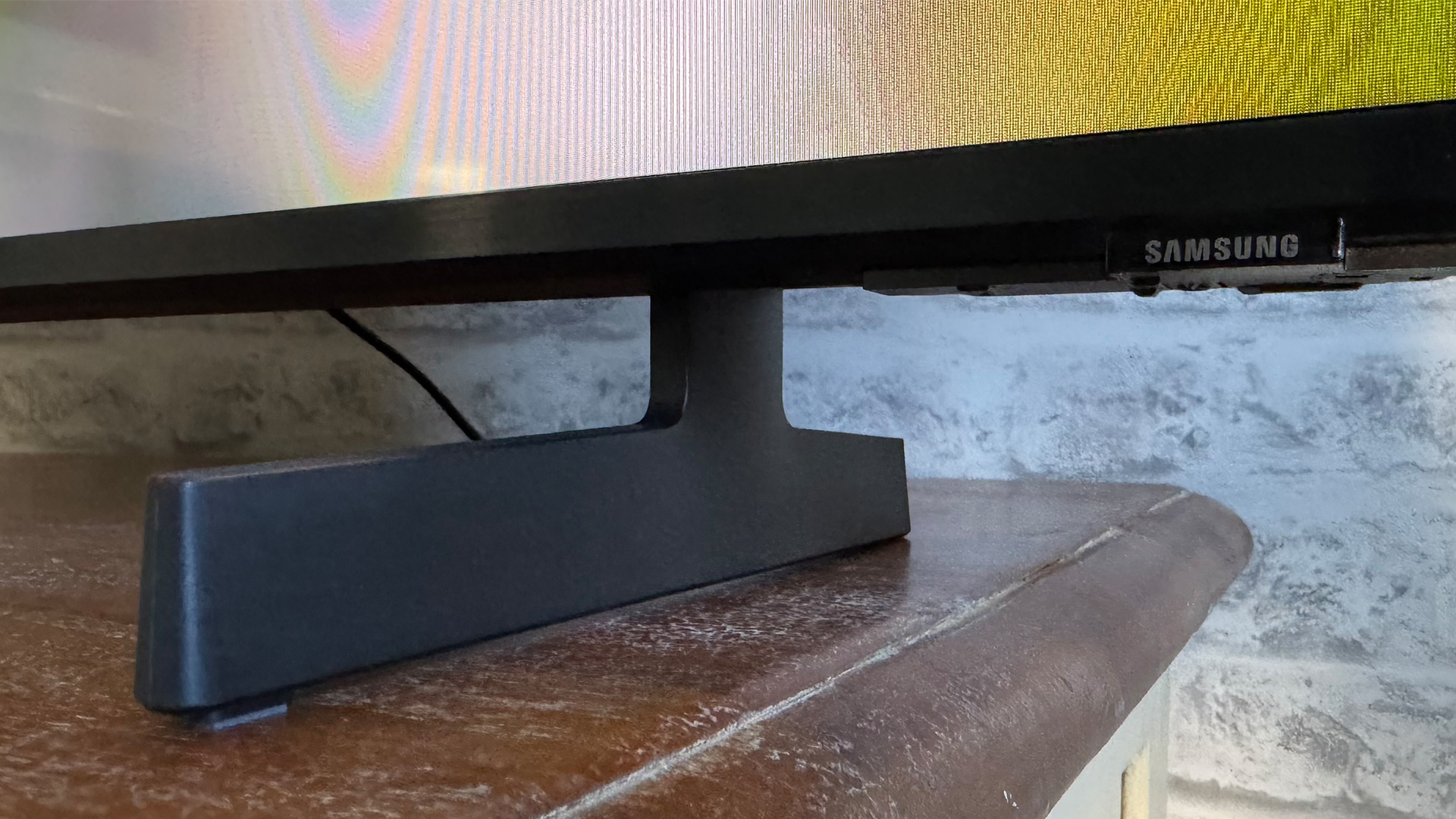 Обзор Samsung U8000F (UE65U8000F) и как найти его в России картинка Телевизор Samsung U8000F: бюджетный хит | DGL.RU