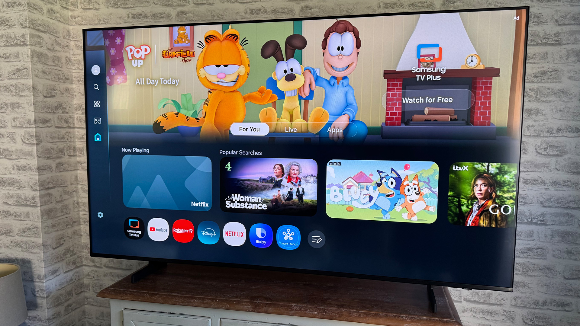 Обзор Samsung U8000F (UE65U8000F) и как найти его в России картинка Телевизор Samsung U8000F: бюджетный хит | DGL.RU