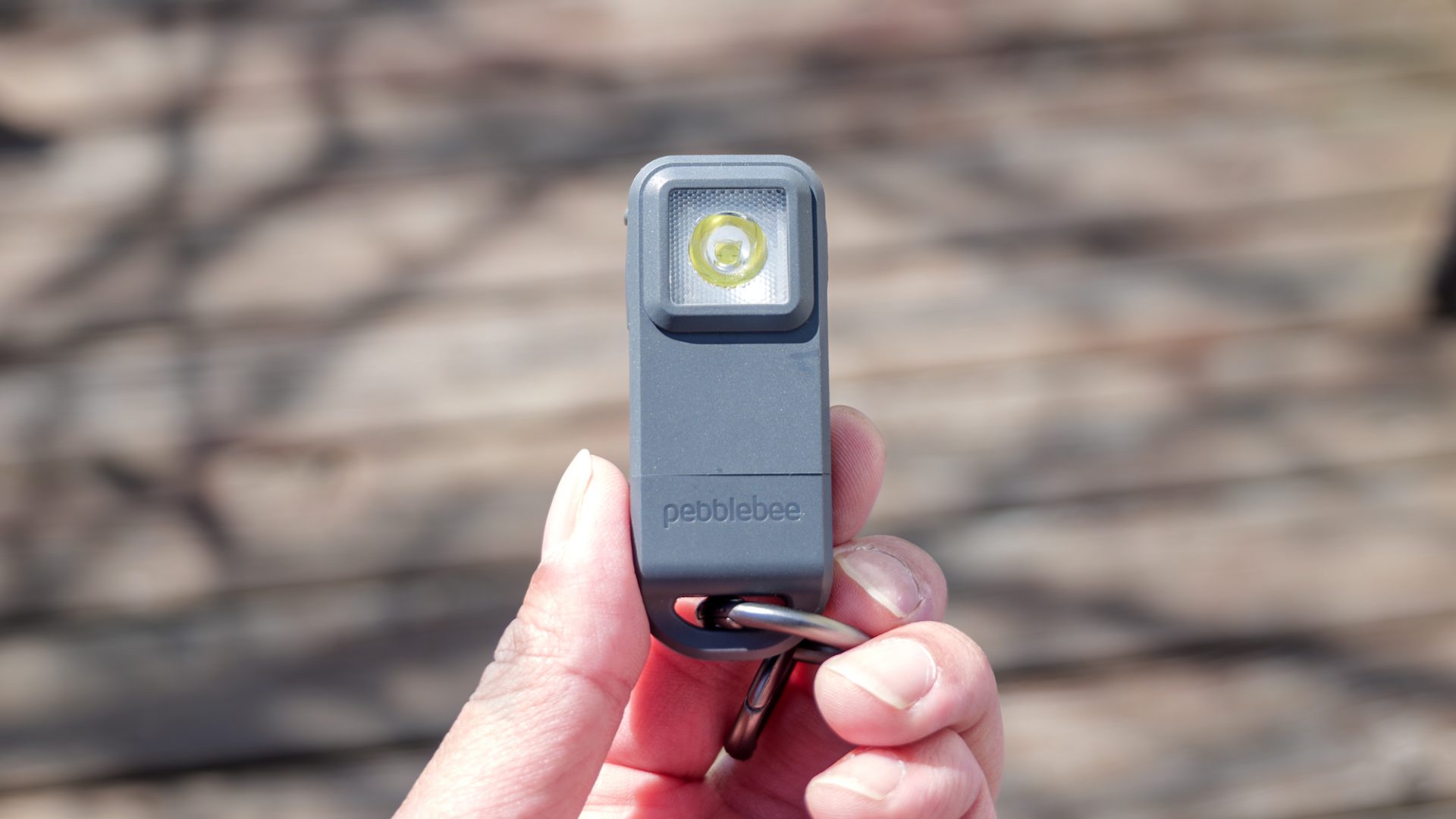 Трекер Pebblebee Halo: AirTag с функцией SOS | DGL.RU