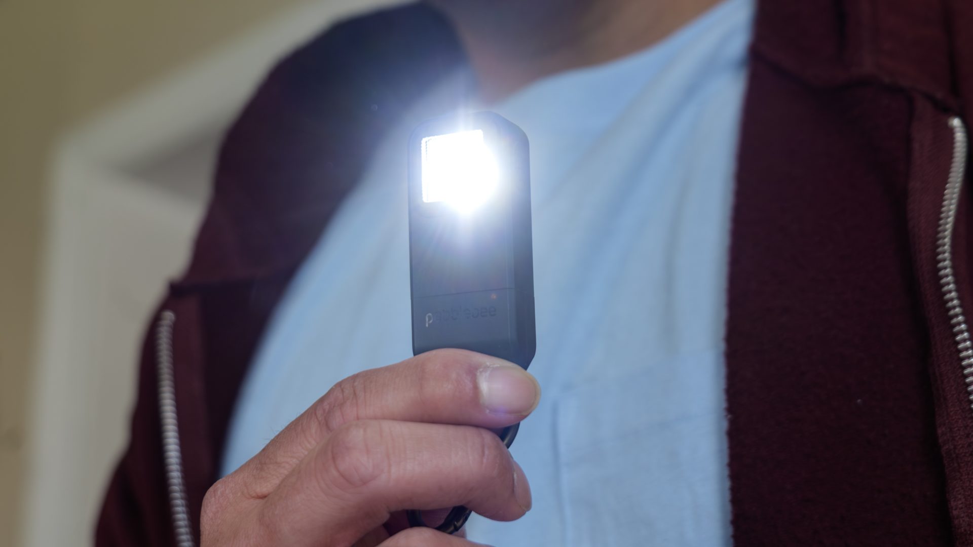 Трекер Pebblebee Halo: AirTag с функцией SOS | DGL.RU