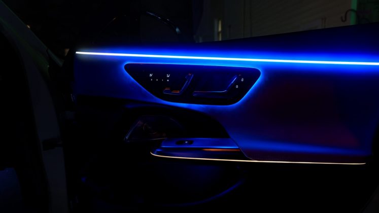 Я неделю ездила на Mercedes-AMG E53 Hybrid Wagon — как в костюме Железного человека фото