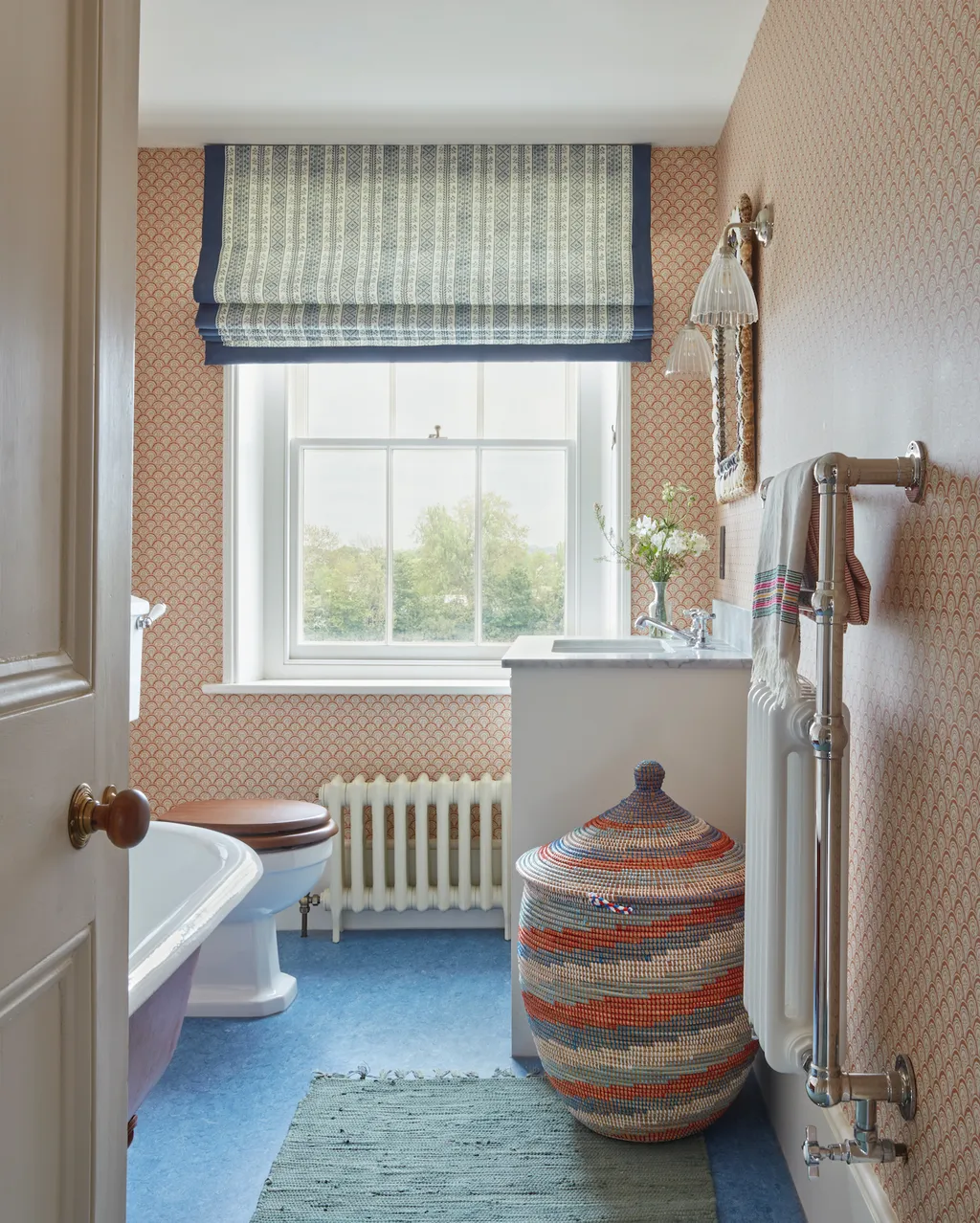 53 дизайнерские идеи для типичной российской ванной, где негде развернуться фото