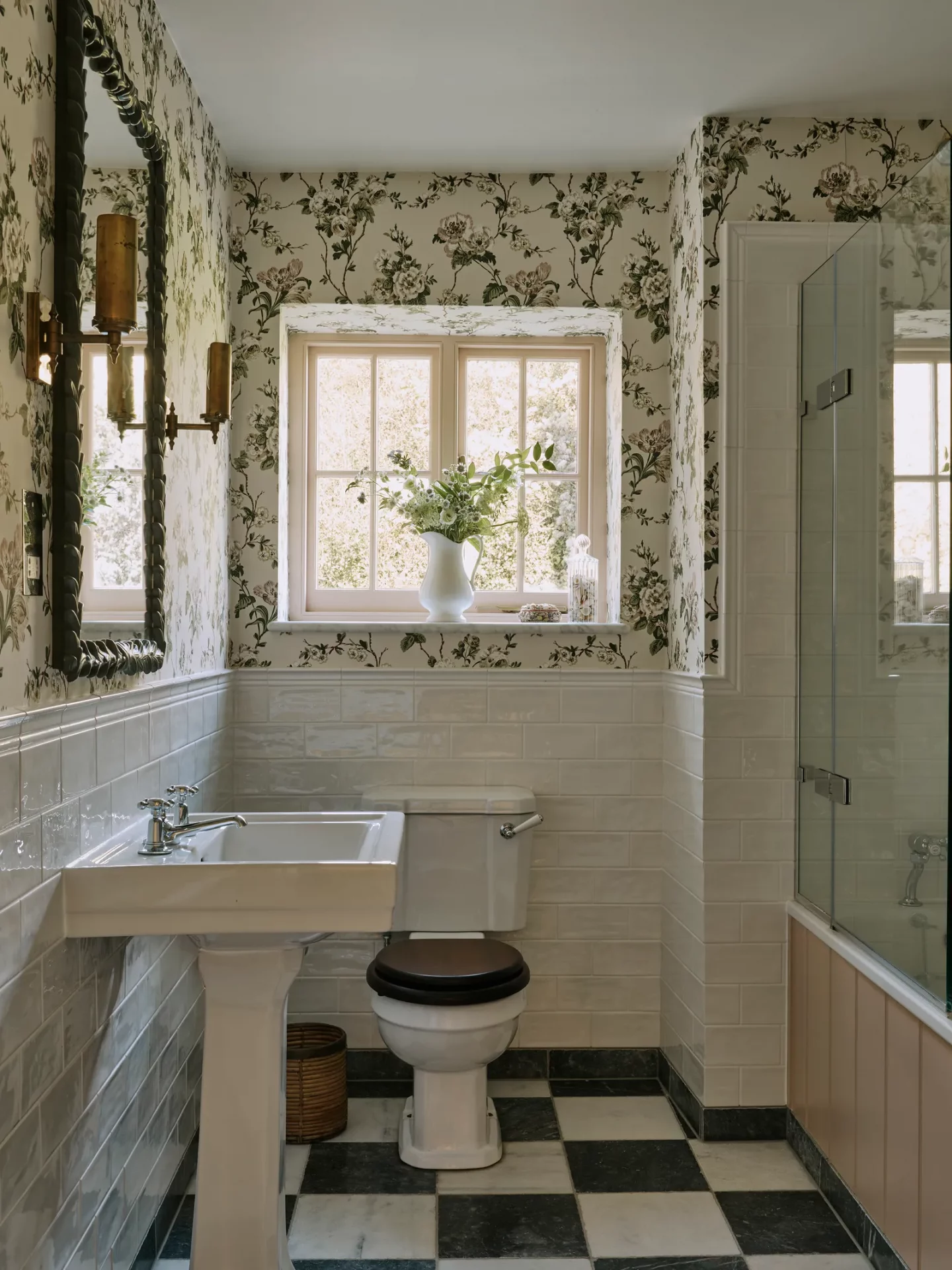 53 дизайнерские идеи для типичной российской ванной, где негде развернуться