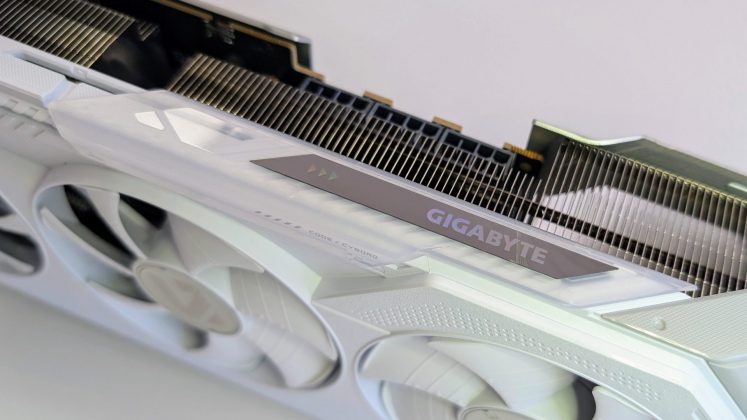 Видеокарта Gigabyte RX 9070 XT Gaming OC Ice | DGL.RU