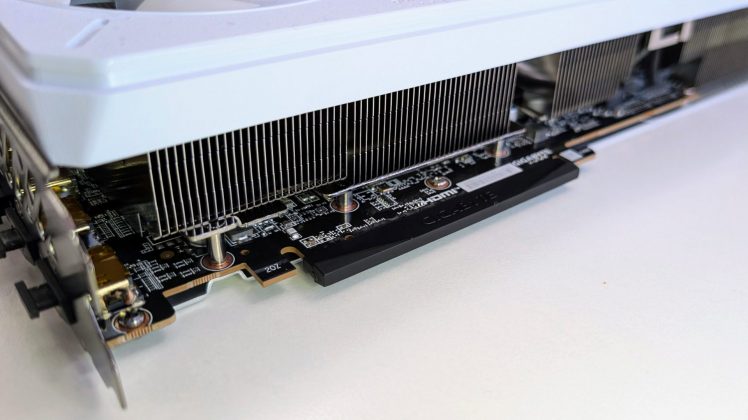 Видеокарта Gigabyte RX 9070 XT Gaming OC Ice | DGL.RU