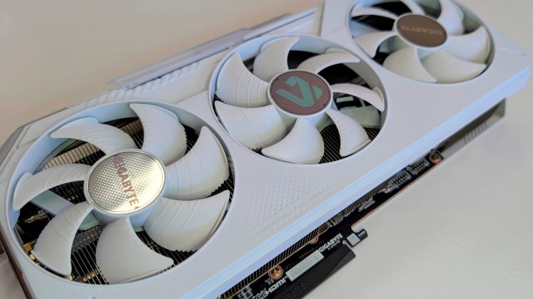 Видеокарта Gigabyte RX 9070 XT Gaming OC Ice | DGL.RU