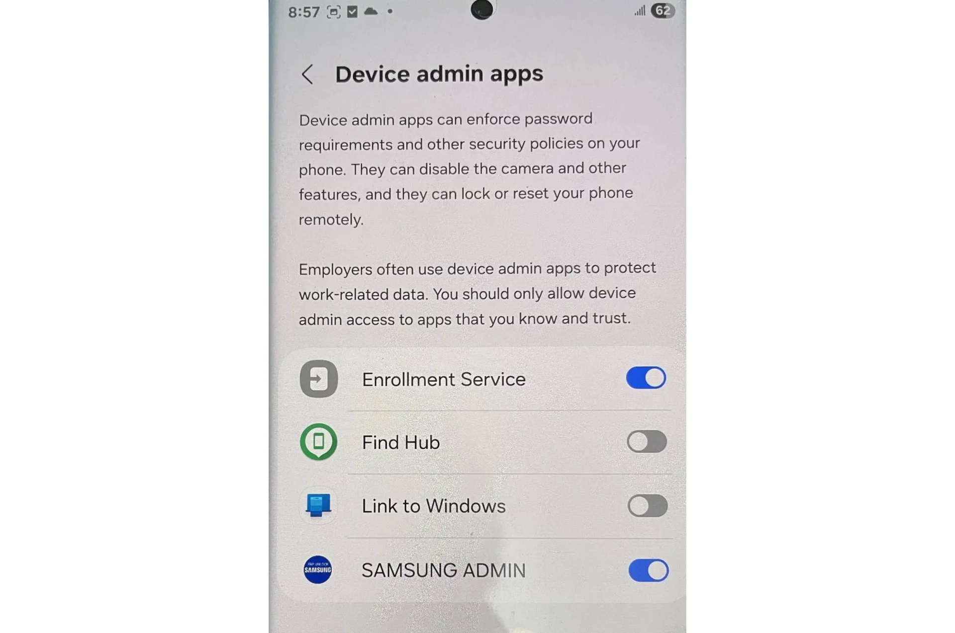 Samsung Galaxy S22 Ultra под тайным контролем | DGL.RU