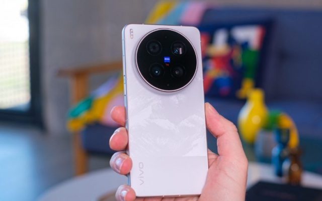 Стоимость vivo X300 Ultra официально подтвердила: эра «дешевого Китая» мертва