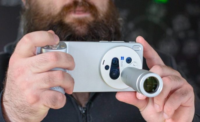 Дороже айфона, круче зеркалки&raquo;: Как vivo X300 Ultra захватывает российский рынок