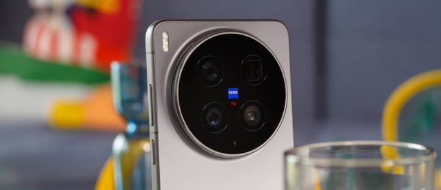 Зачем платить больше за бренд? Распаковка vivo X300 Ultra, который умеет всё