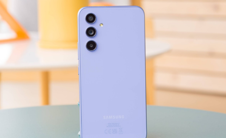 Вторая бета One UI 8.5 для Galaxy A54: Samsung снова всех переиграла