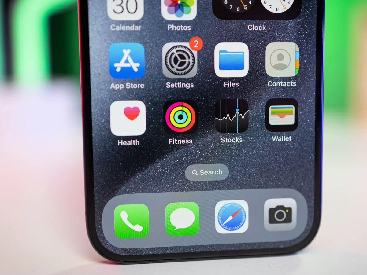 Apple меняет правила игры: на iPhone разрешат полноценных ИИ-агентов картинка ИИ-агенты на iPhone: стоит ли разрешать доступ | DGL.RU