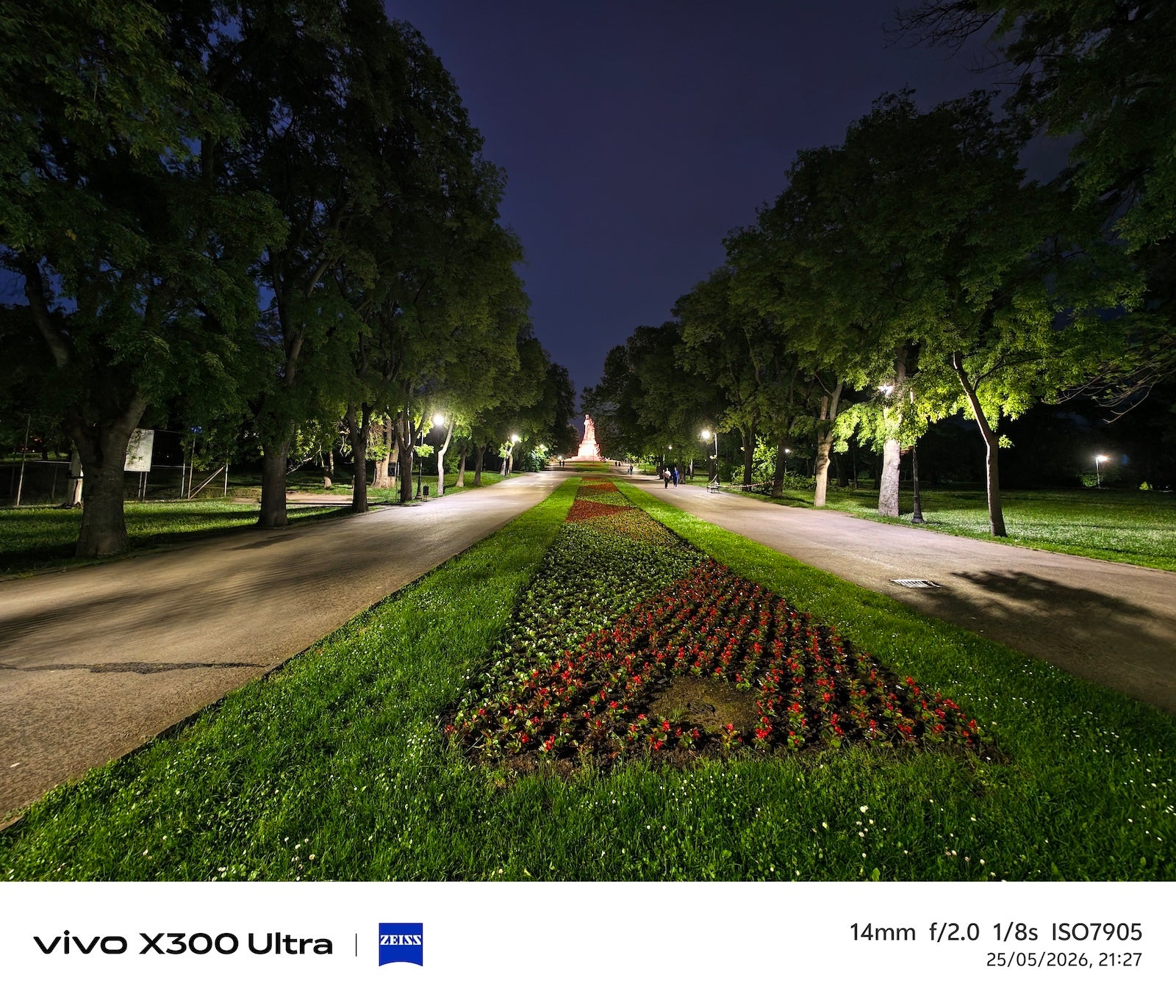 Apple теряет корону: камеры Vivo X300 Ultra уничтожают новый iPhone 17 Pro картинка Камера Apple iPhone 17 Pro: покупать или нет? | DGL.RU