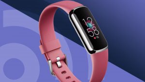 Лучшие фитнес-трекеры 2026 года: от браслетов в стиле Fitbit до умных часов