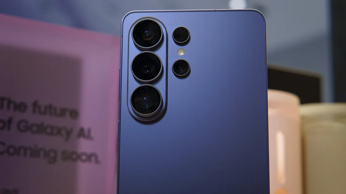 Секрет Galaxy S27 Ultra раскрыт: почему фанатам стоит бояться именно зум-объектива