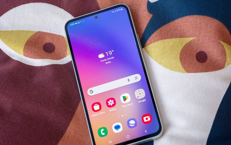 Удар по элите: бюджетный Galaxy A54 получил майское обновление безопасности раньше ультра-флагманов картинка Удар по элите: бюджетный Galaxy A54 получил майское обновление безопасности раньше ультра-флагманов
