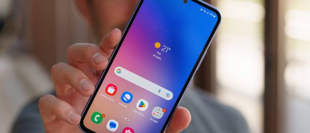 Удар по элите: бюджетный Galaxy A54 получил майское обновление безопасности раньше ультра-флагманов Удар по элите: бюджетный Galaxy A54 получил майское обновление безопасности раньше ультра-флагманов