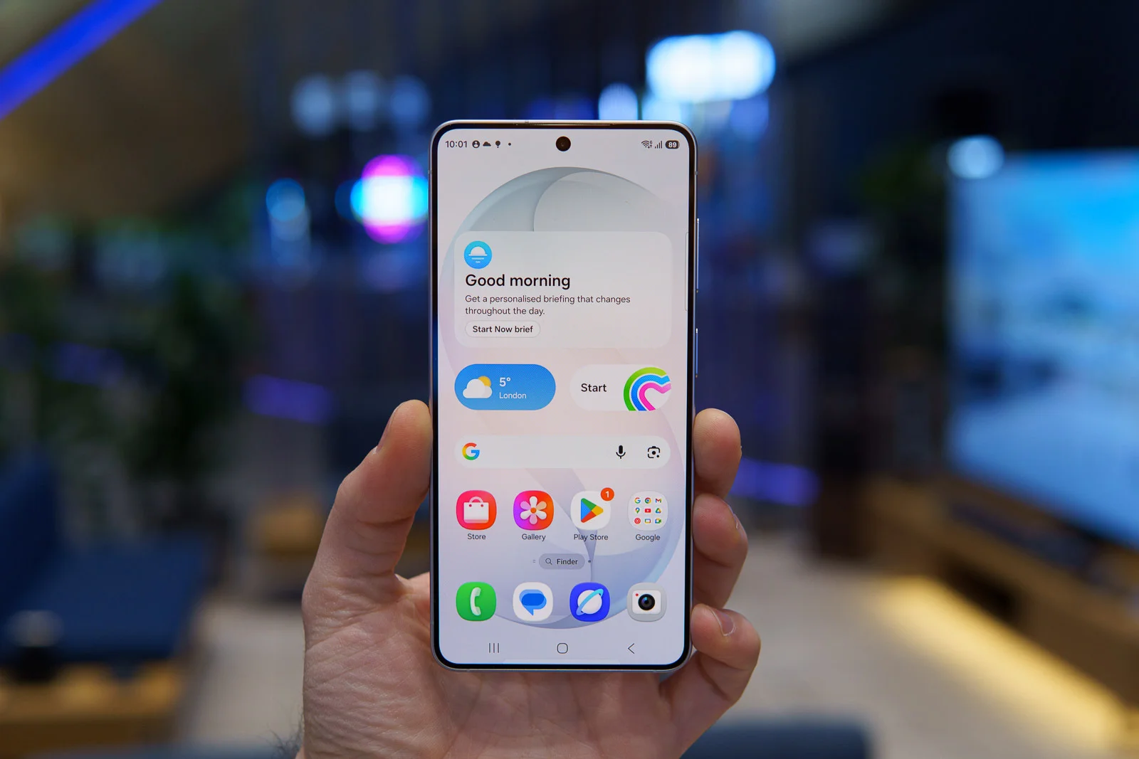 Galaxy S27: стоит ли ждать революцию и почему Samsung экономит на дисплеях картинка Samsung Galaxy S27: покупать аппарат или нет | DGL.RU