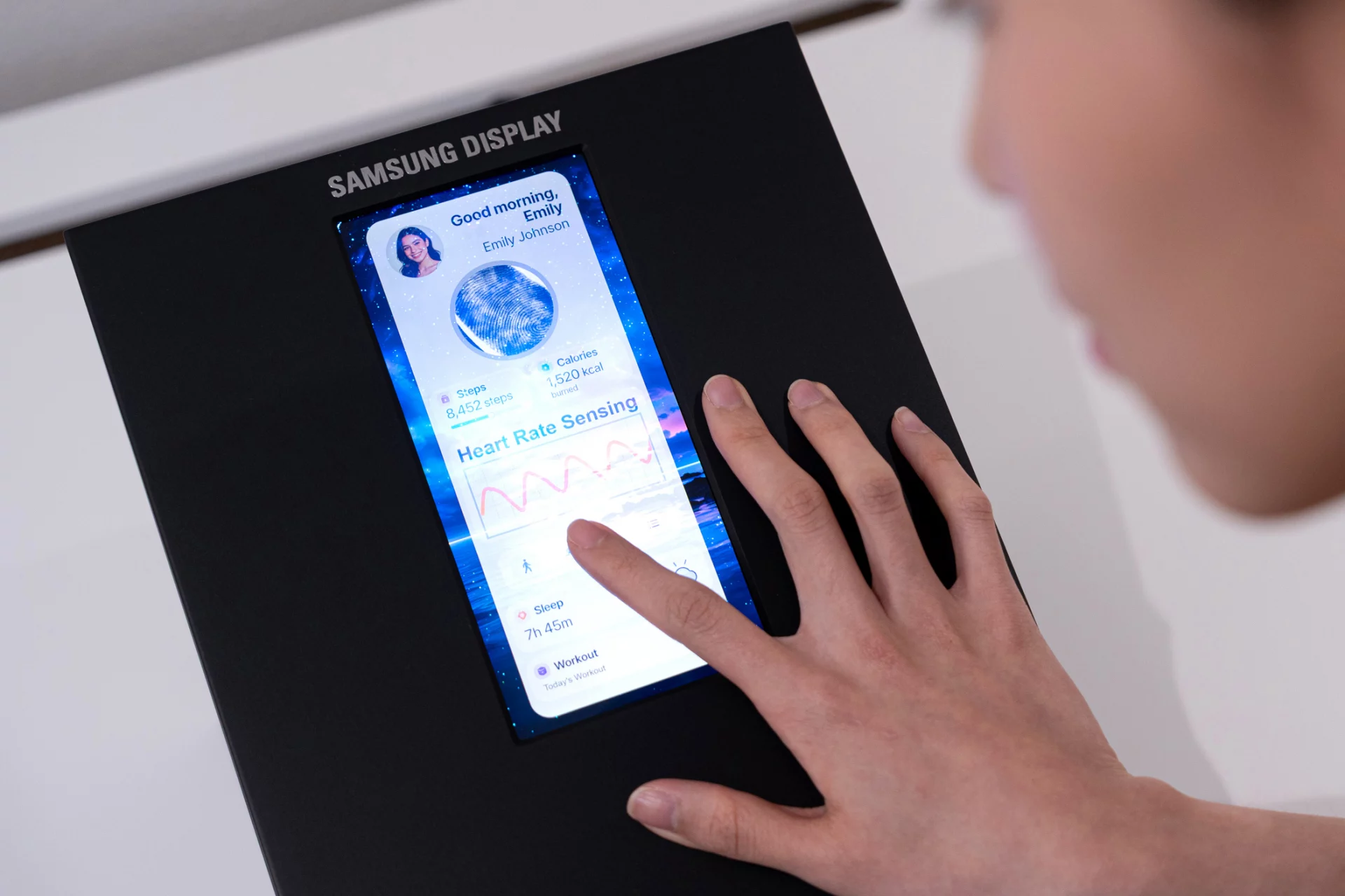 Смартфон Samsung Galaxy Z Fold8: брать или нет? | DGL.RU