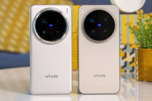 Гонка вооружений от vivo: запуск X300 FE с насадкой Zeiss и секреты серии X500