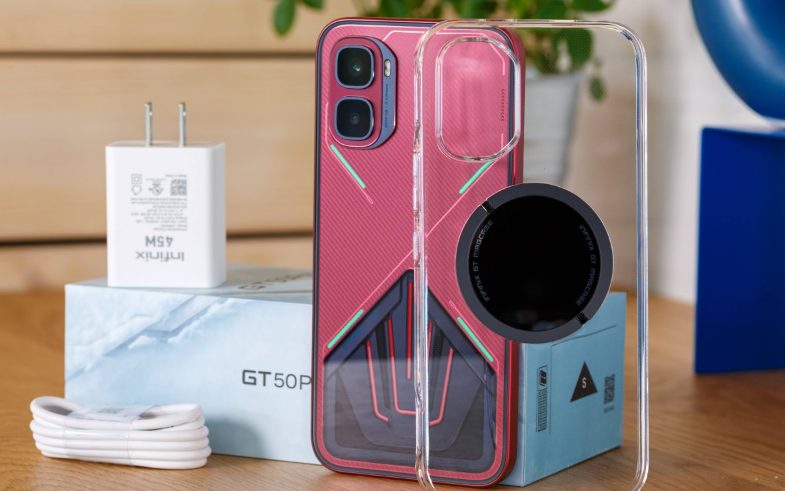 Распаковка Infinix GT 50 Pro: когда дизайн стоит дороже, чем вся начинка
