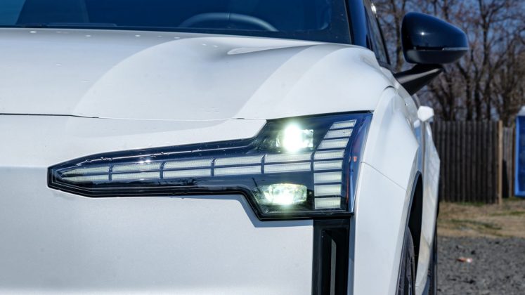 Электромобиль Volvo EX30 ultra удивил драйвом | DGL.RU
