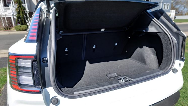 Электромобиль Volvo EX30 ultra удивил драйвом | DGL.RU