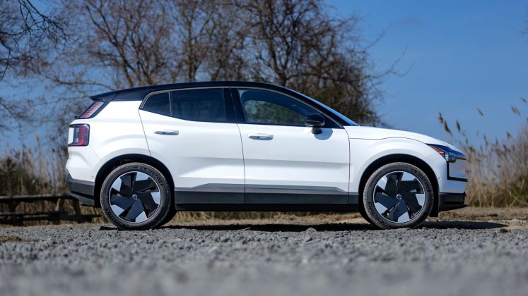Электромобиль Volvo EX30 ultra удивил драйвом | DGL.RU