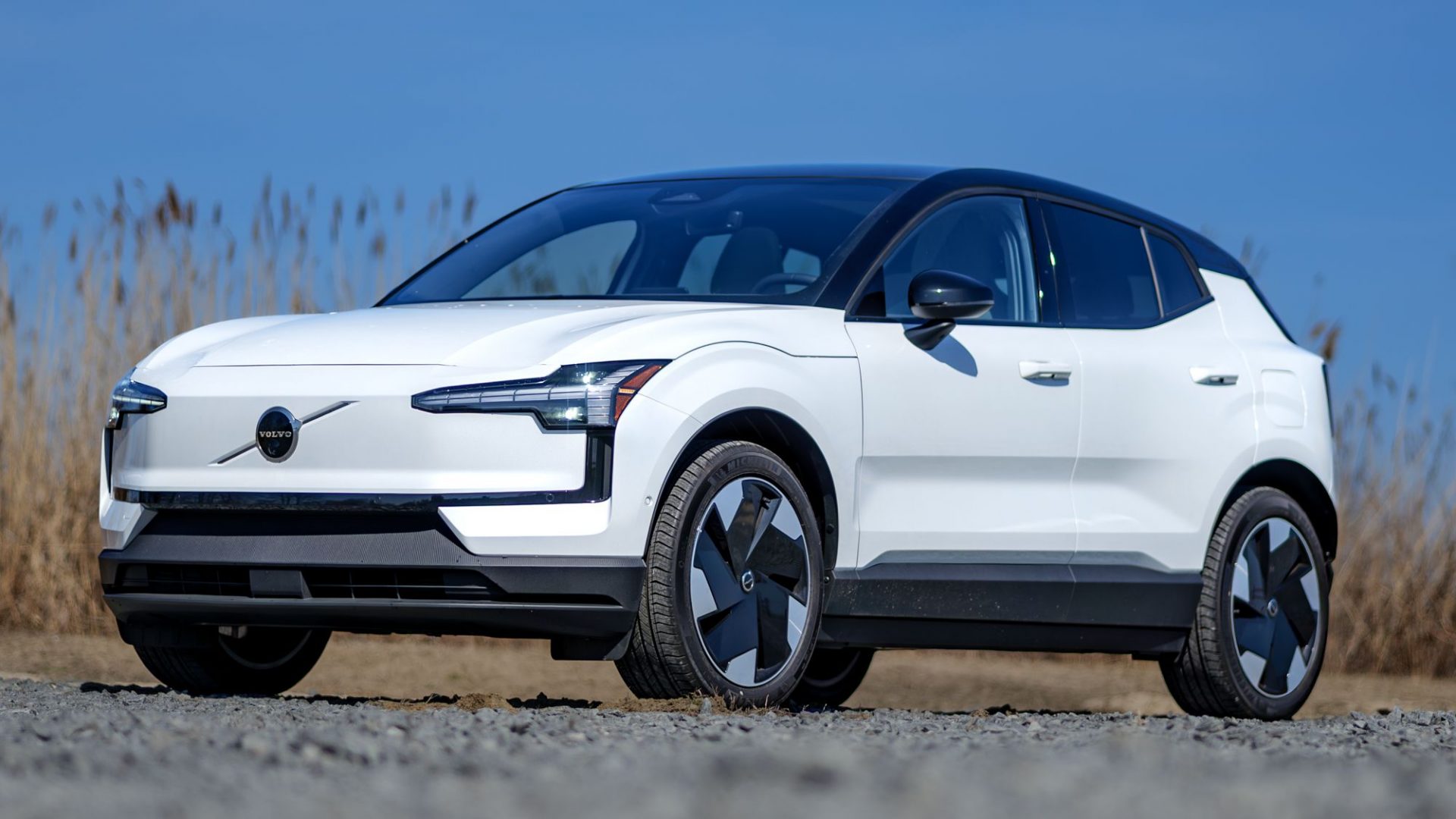 Обзор Volvo EX30 Ultra 2026 года — мои плюсы и минусы после недели тест-драйва