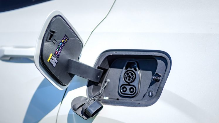Электромобиль Volvo EX30 ultra удивил драйвом | DGL.RU