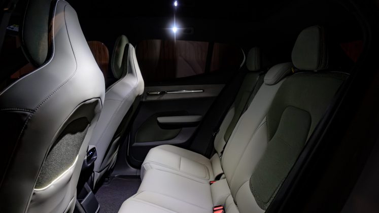 Электромобиль Volvo EX30 ultra удивил драйвом | DGL.RU