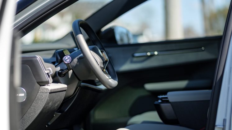 Электромобиль Volvo EX30 ultra удивил драйвом | DGL.RU