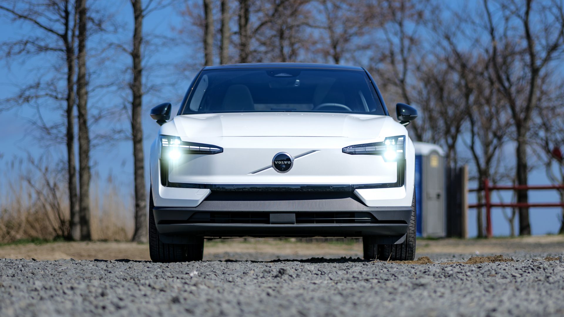 Обзор Volvo EX30 Ultra 2026 года — мои плюсы и минусы после недели тест-драйва картинка Электромобиль Volvo EX30 ultra удивил драйвом | DGL.RU