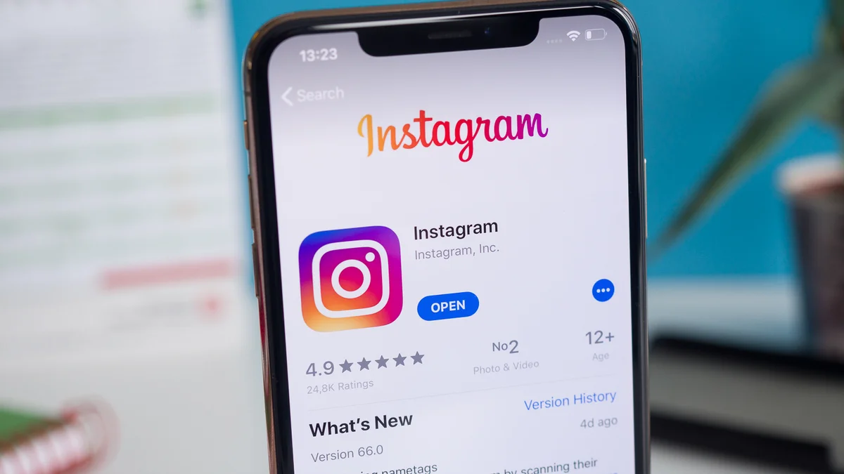 Эра бесплатного общения окончена: за что теперь просят деньги в WhatsApp и Instagram картинка Смартфон на Android: платный WhatsApp | DGL.RU