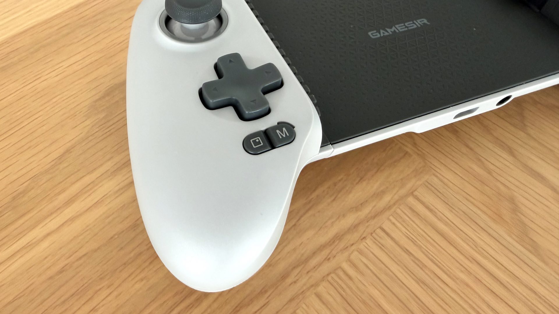 Контроллер GameSir G8 Galileo: консоль в кармане | DGL.RU