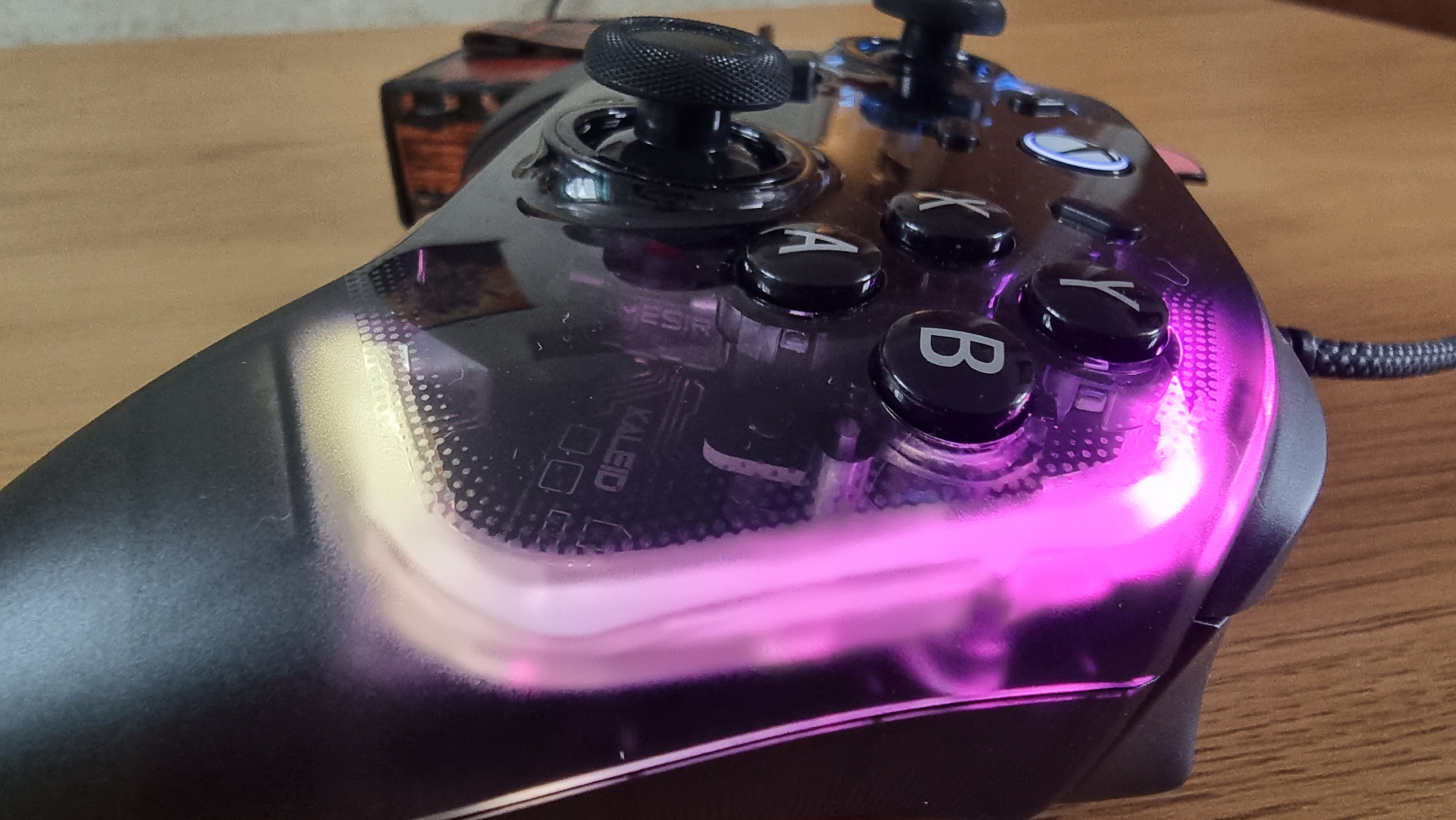 Лучшие контроллеры Xbox в 2026 году: геймпады от 8BitDo, GameSir, Asus и других производителей картинка Контроллеры Xbox GameSir и Asus: топ геймпадов | DGL.RU