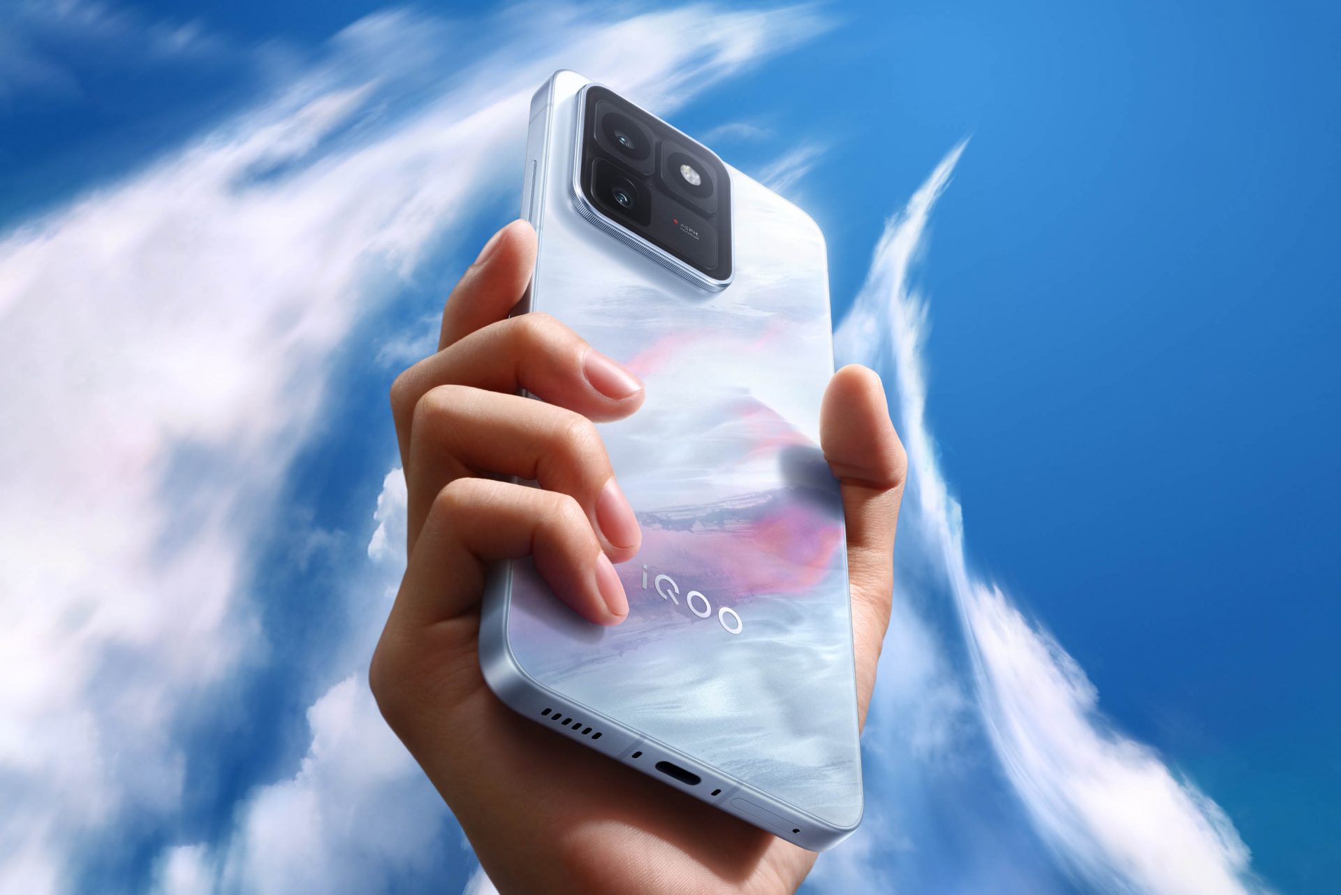 Смартфон iQOO 15T: мощь с батареей на 8000 мАч | DGL.RU