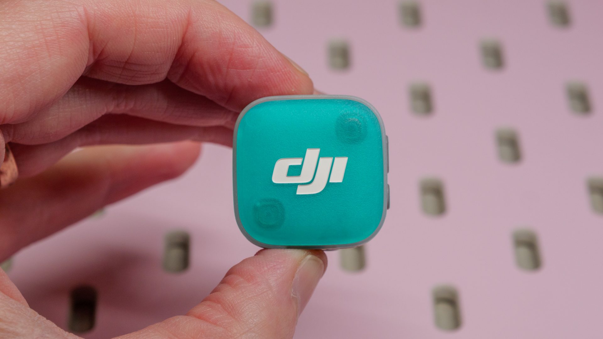 Микрофон DJI Mic Mini 2 получил сменные панели | DGL.RU