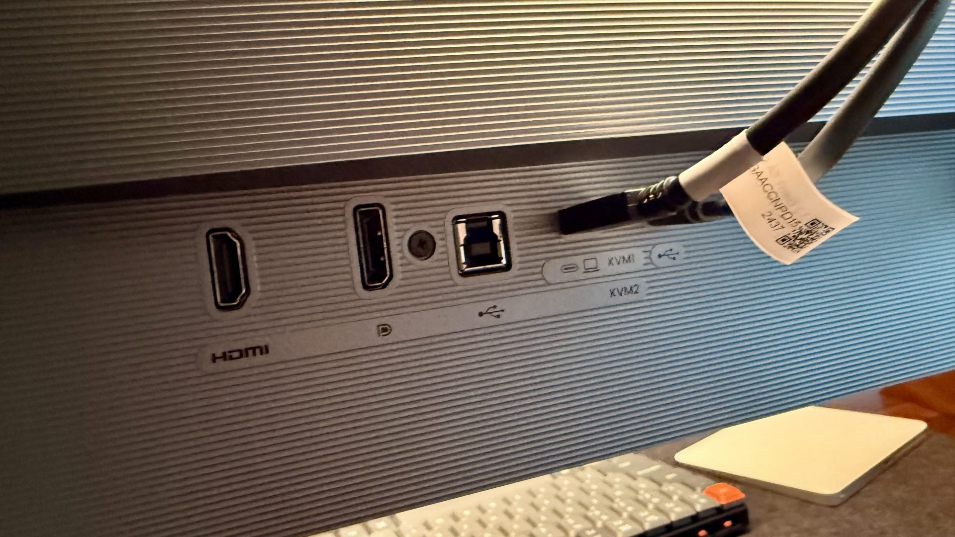 Обзор BenQ RD280UG в России: снова дисплеи 3:2 делают крутыми картинка Монитор BenQ RD280UG вернул моду на 3:2 | DGL.RU