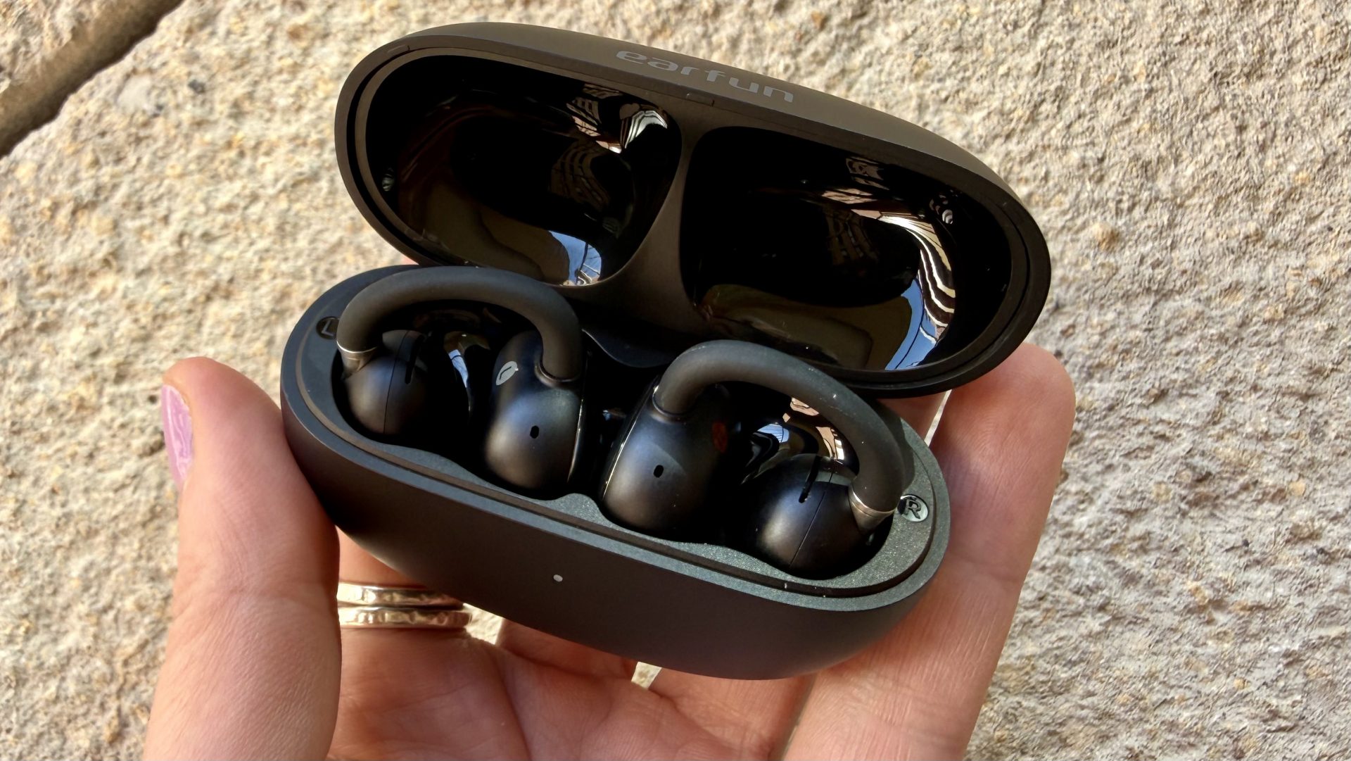 Наушники Earfun Clip 2 удивили ценой и ИИ | DGL.RU