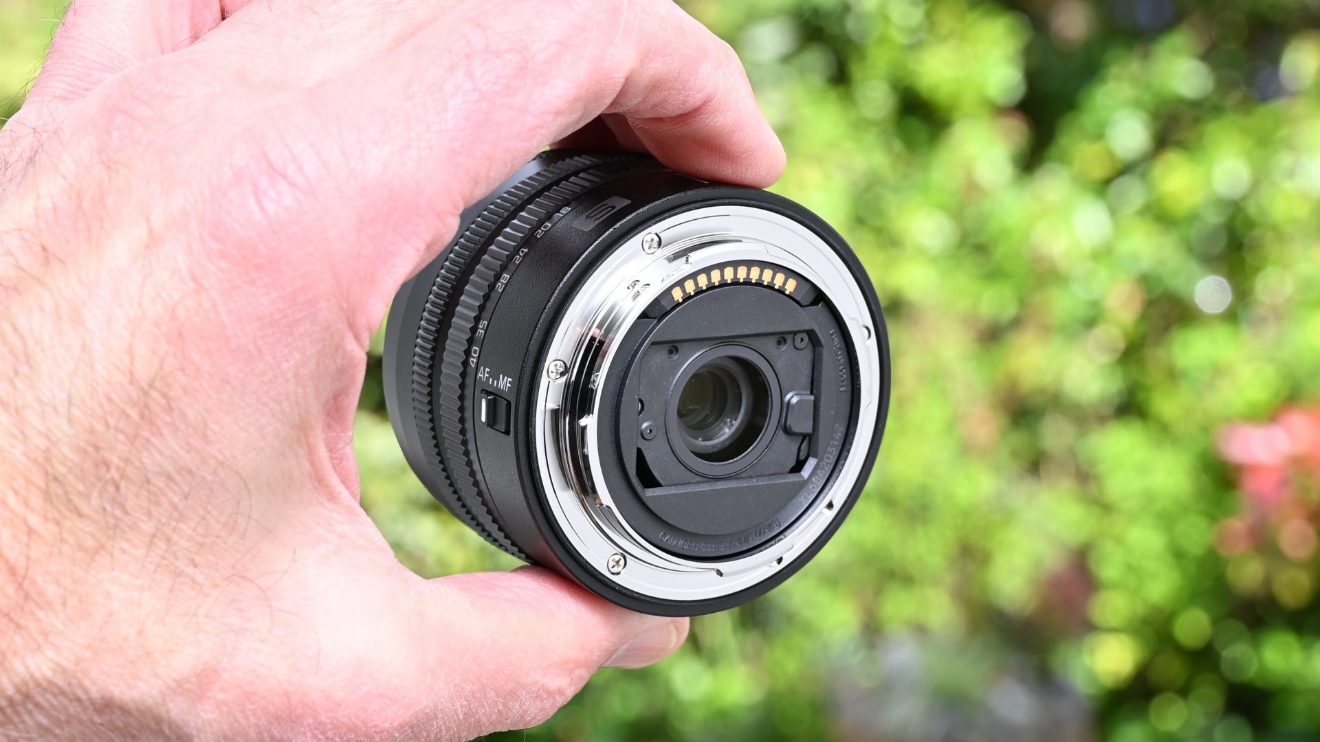 Объектив Panasonic Lumix S 18-40mm: компакт | DGL.RU