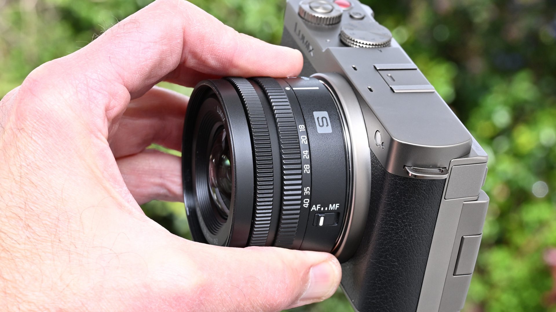 Объектив Panasonic Lumix S 18-40mm: компакт | DGL.RU